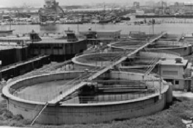 し尿消化汚泥脱水設備の1号機が納入された東京都砂町下水処理場
