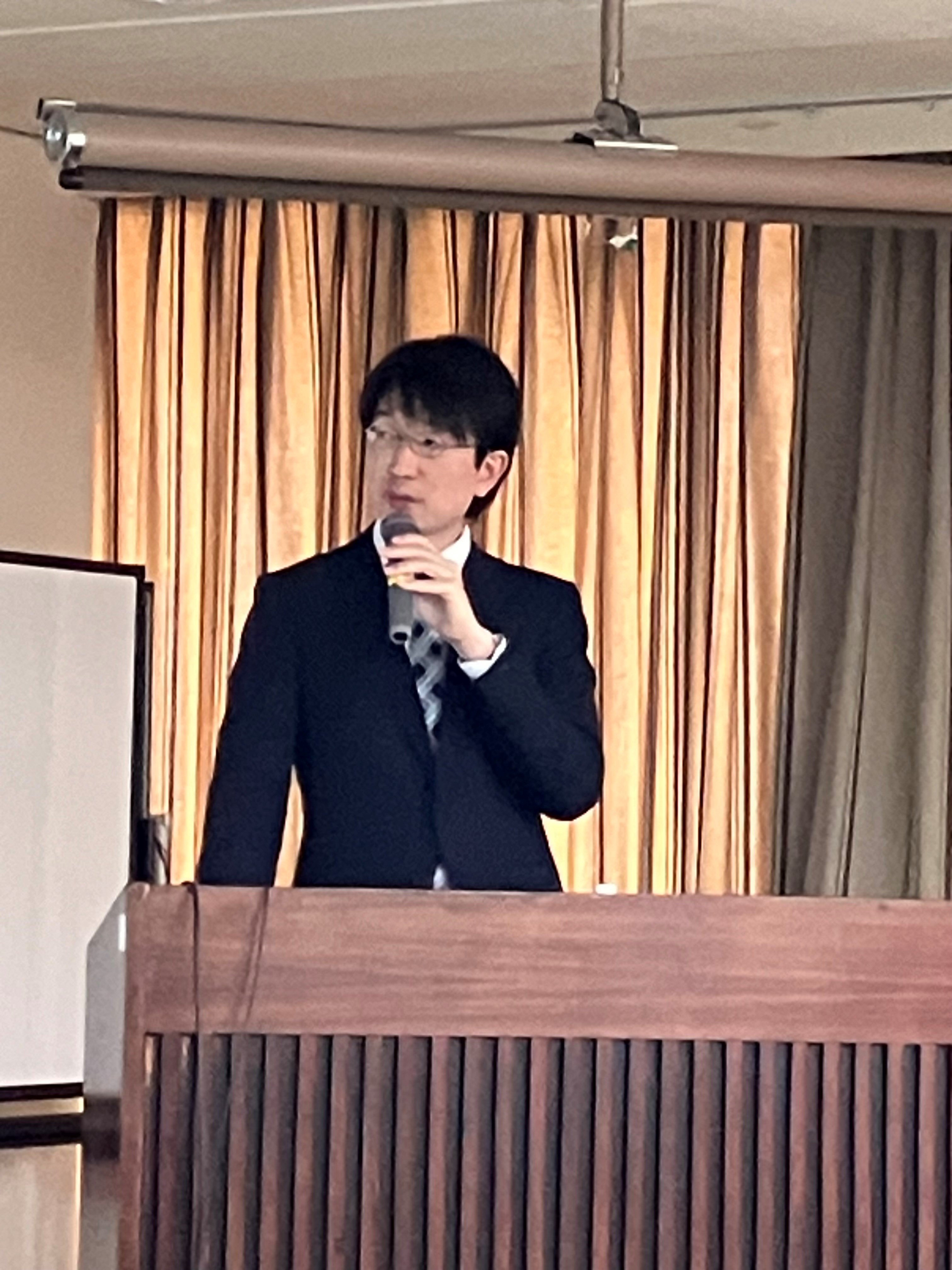 セミナーで講演する当社研究開発部　亀田 吉典